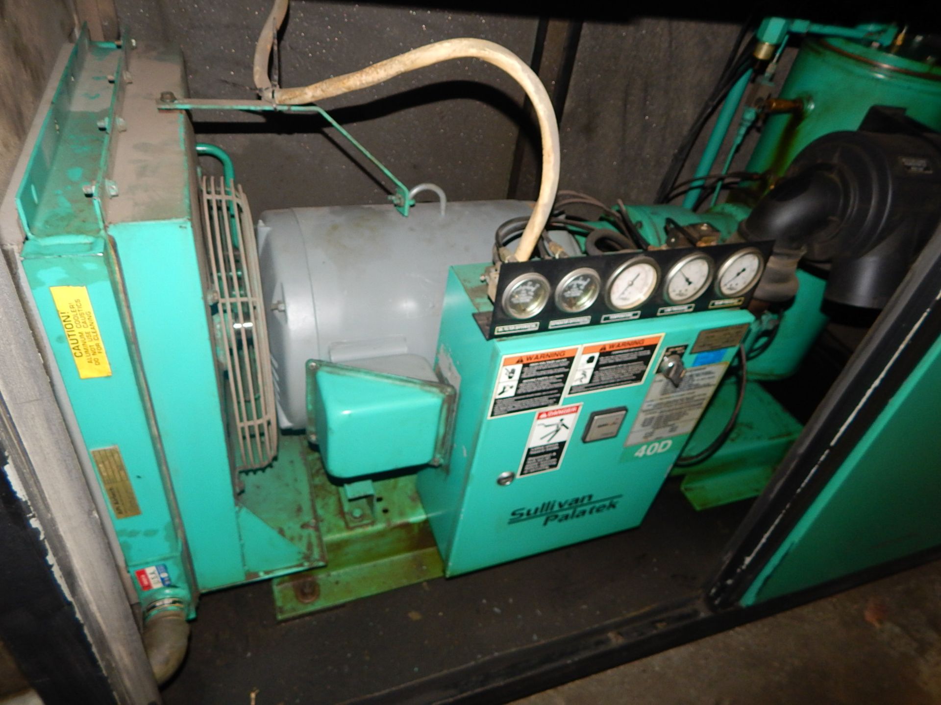 SULLIVAN PALATEK 40D ROTARY SCREW AIR COMPRESSOR WITH 40 HP, 10,151 HOURS (RECORDED AT TIME OF - Image 3 of 3