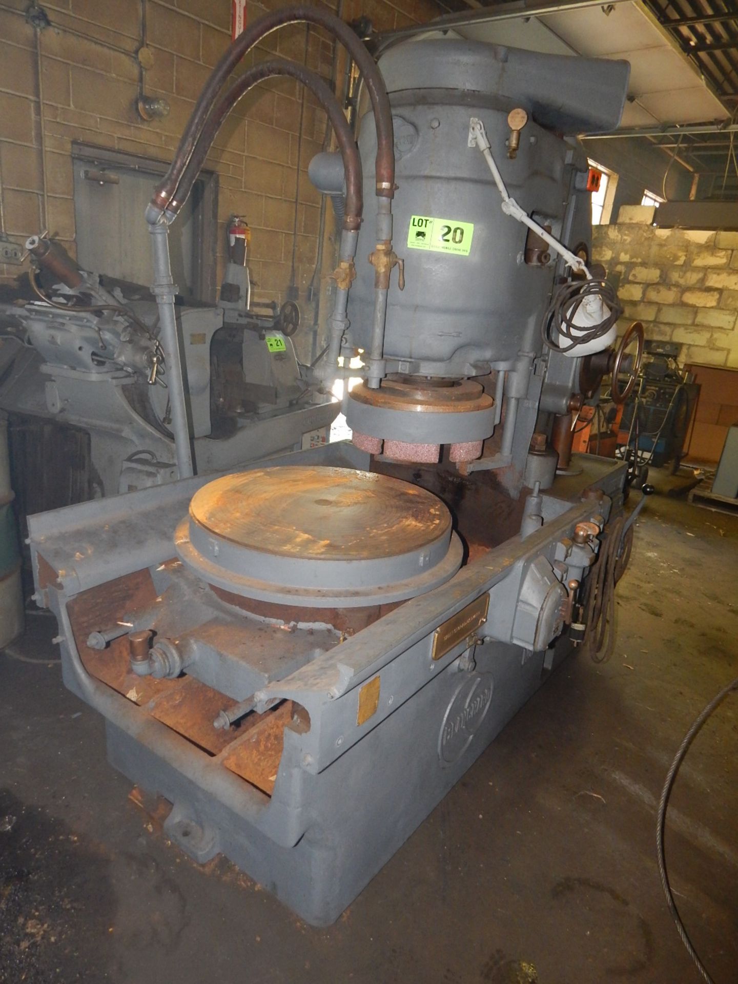 BLANCHARD NO. 18 ROTARY SURFACE GRINDER WITH 32" DIAMETER ELECTROMAGNETIC CHUCK, SPEEDS TO 720