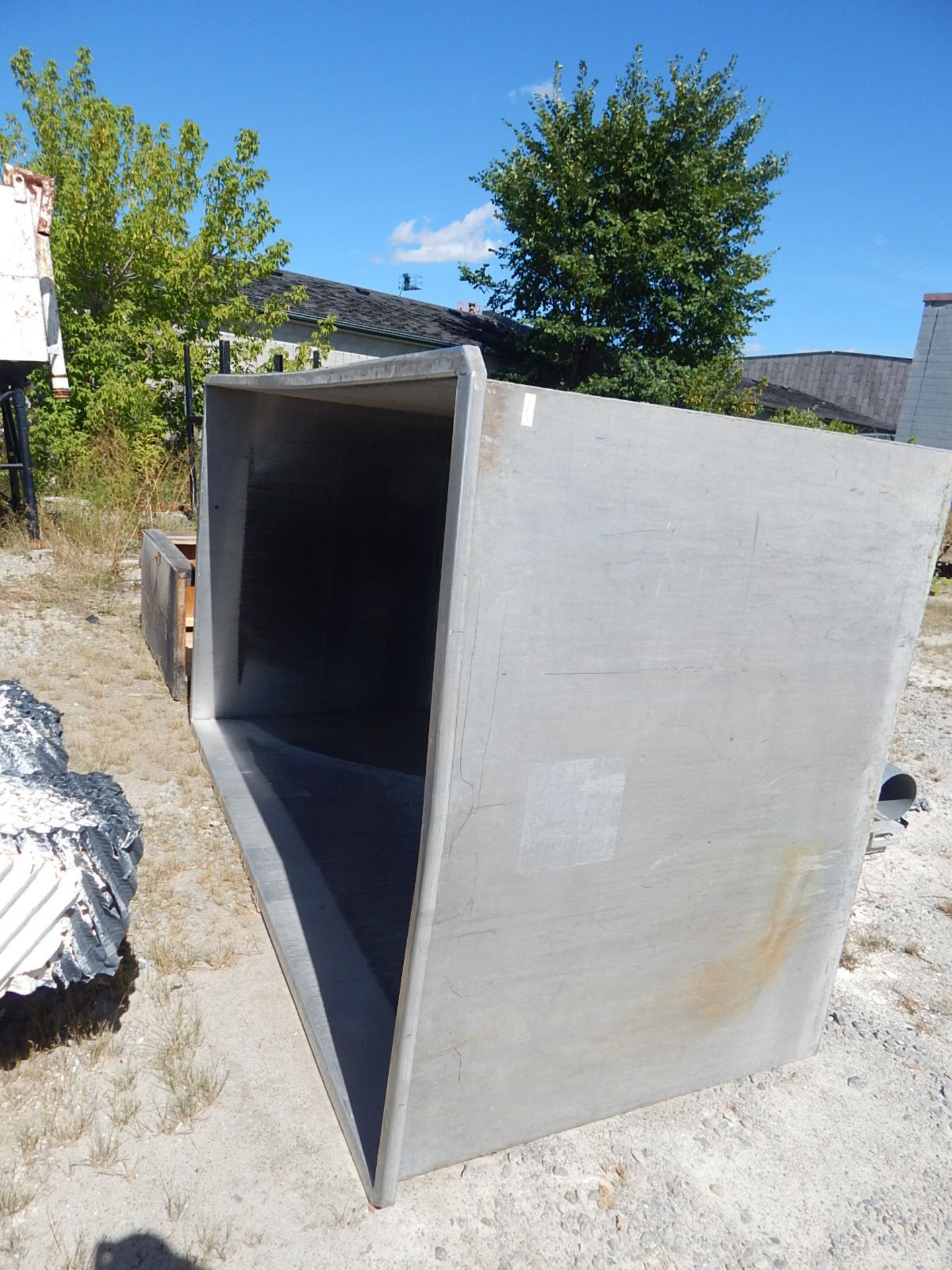 LOT/ (5) STAINLESS STEEL TANKS (LOCATED AT 144 ARMSTRONG AVE, GEORGETOWN) - Image 2 of 5