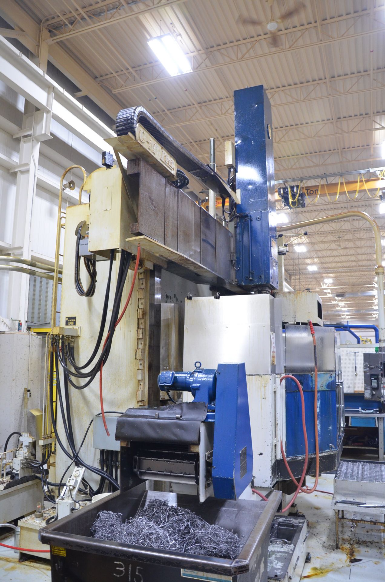 OM VT5-16N CNC VERTICAL BORING MILL WITH FANUC 11-T CNC CONTROL, 72.74" SWING, 63" 4-JAW CHUCK, 63. - Image 9 of 13