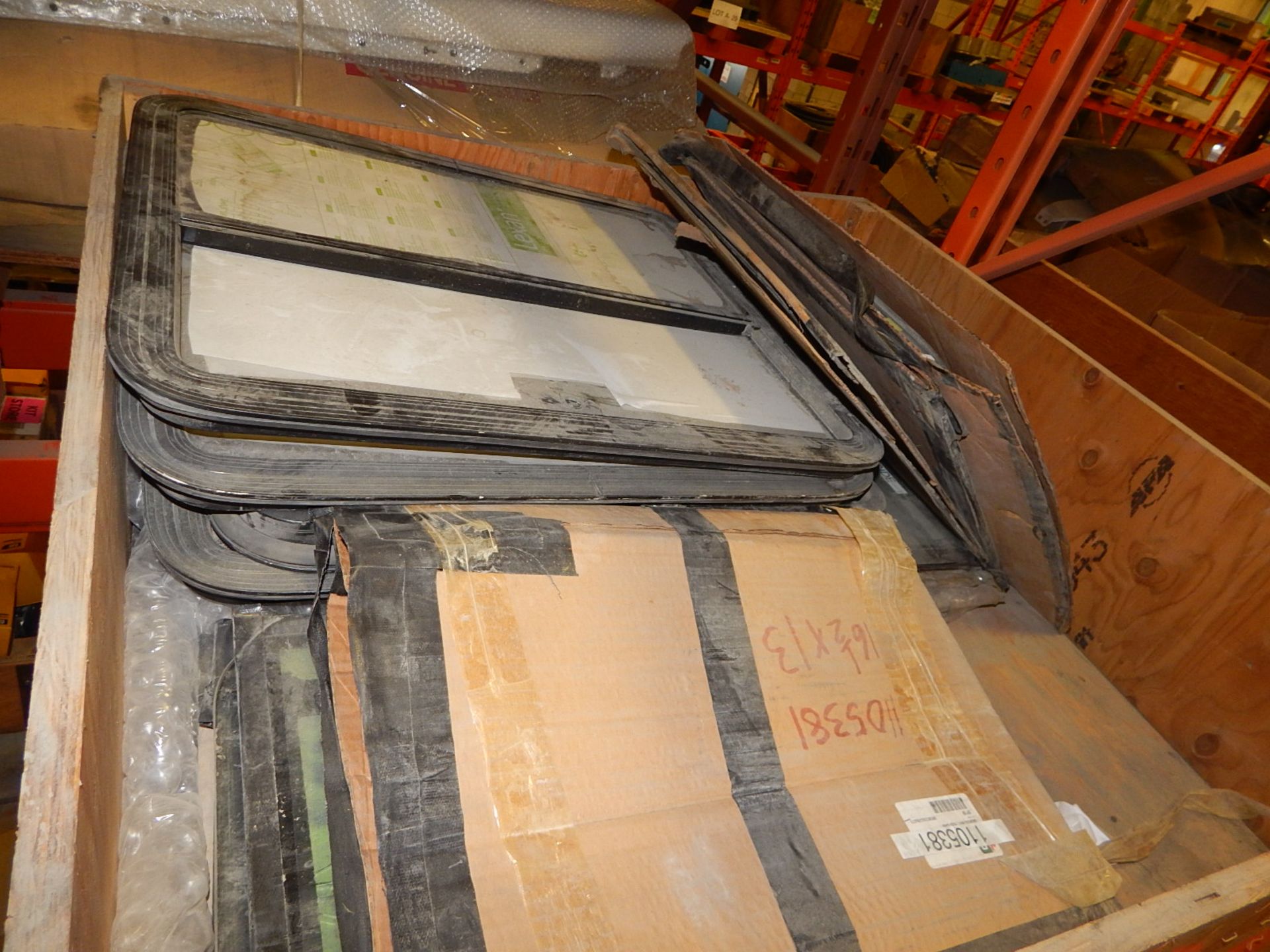 LOT/ MOBILE EQUIPMENT GLASS (CMD WAREHOUSE) - Image 2 of 2