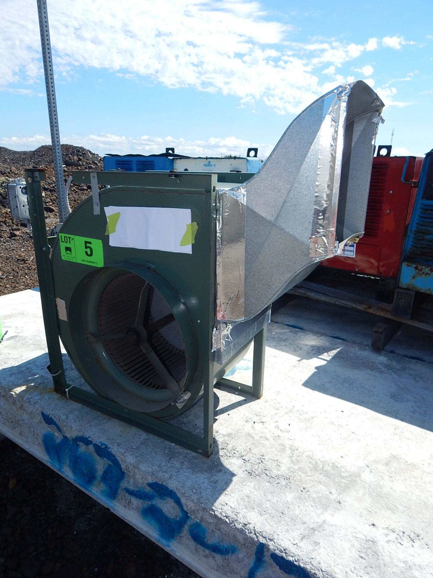 LOT/ FAN (CMD YARD) - Image 2 of 4