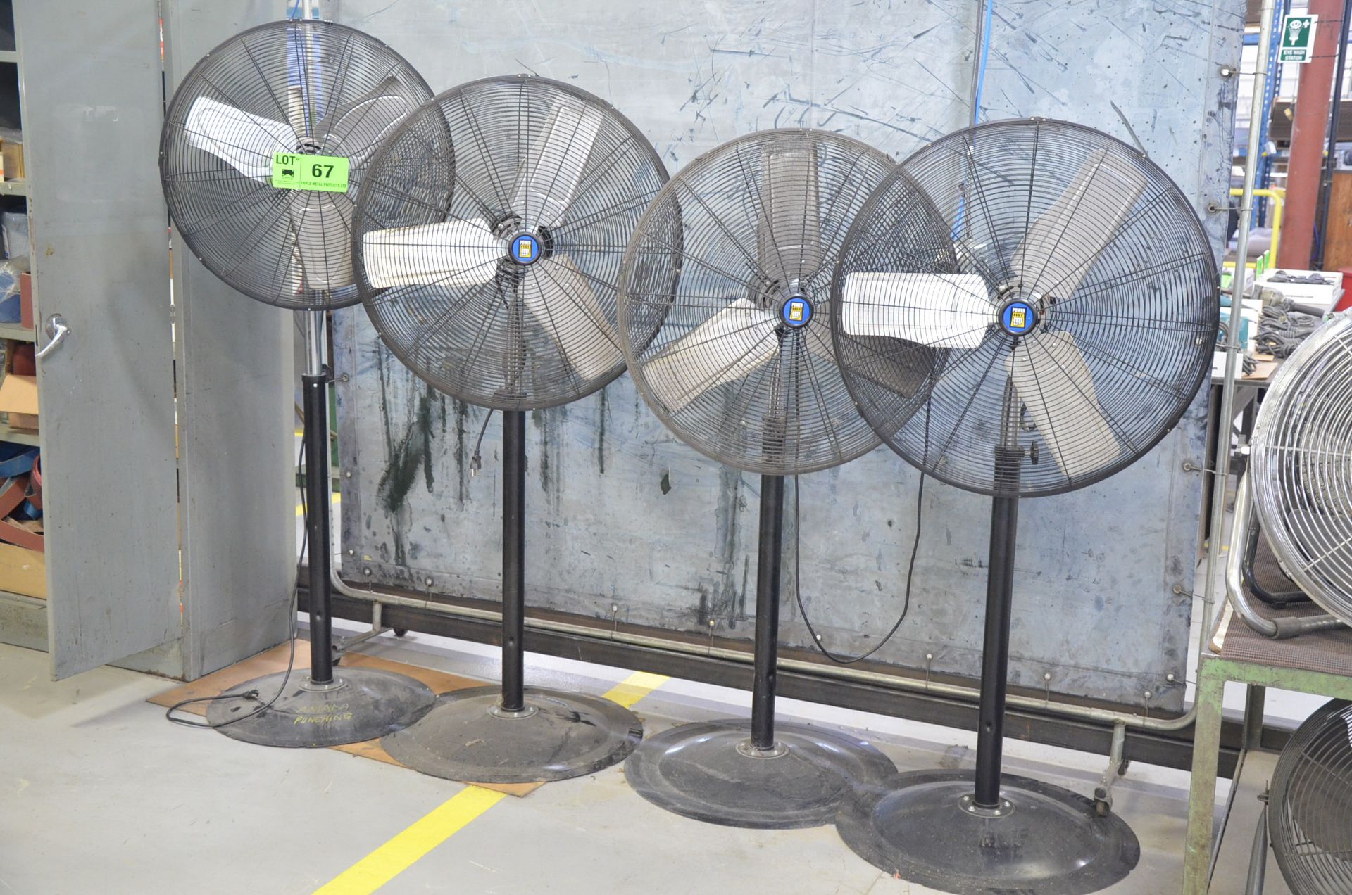 LOT/ (4) POWERFIST HEAVY DUTY SHOP FANS