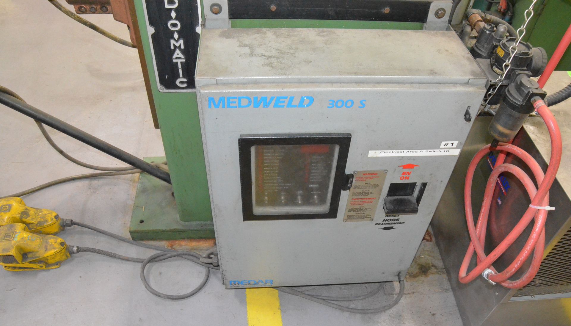 WELD-O-MATIC AF-2B FLOOR-TYPE SPOT WELDER WITH 50 KVA, 35" THROAT, MEDWELD 300S CONTROL, 575V/1PH/ - Image 3 of 4