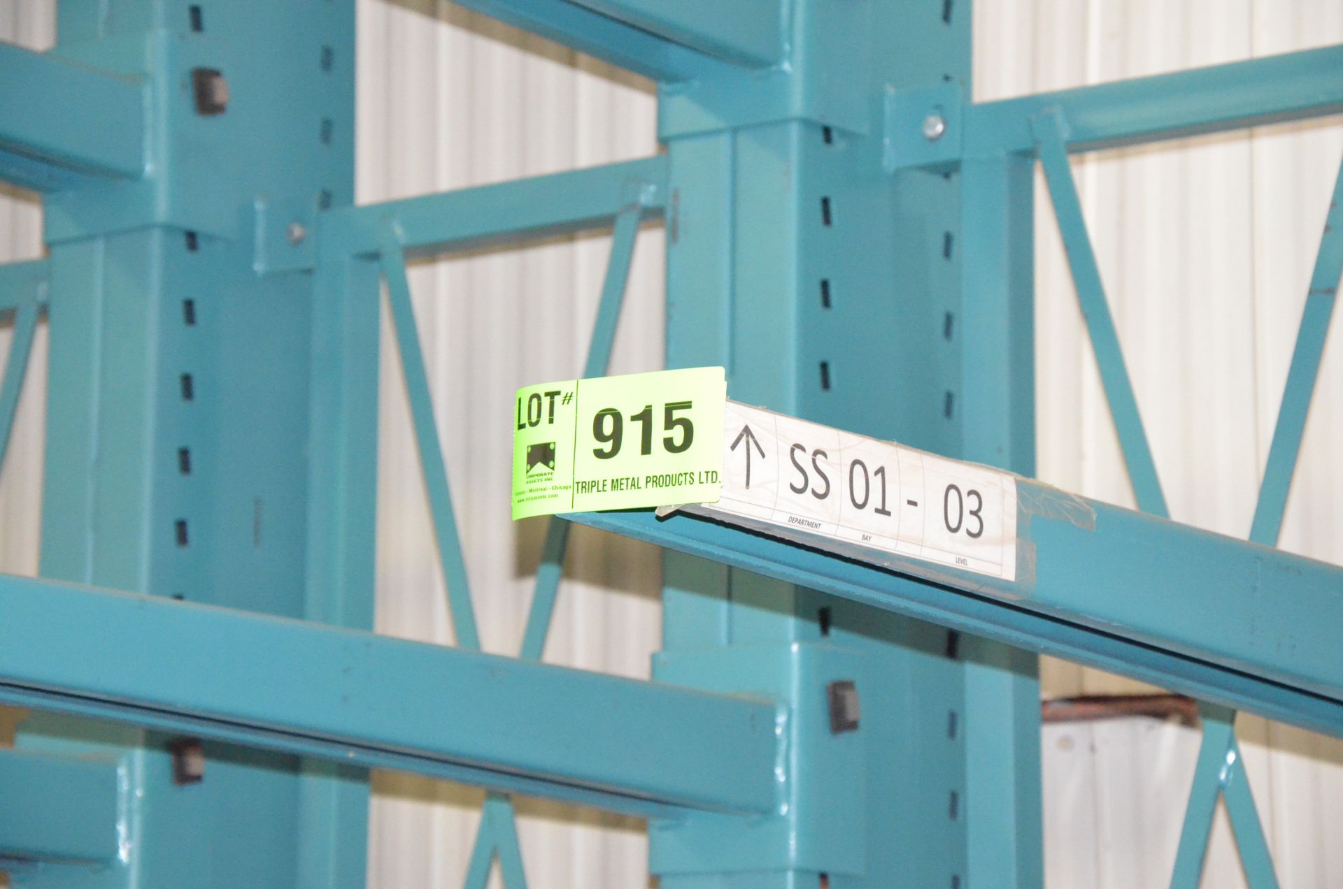 LOT/ (8) SECTIONS OF ADJUSTABLE HEAVY DUTY CANTILEVER RACKING [RIGGING FEE FOR LOT #915 - $600 USD + - Image 3 of 5