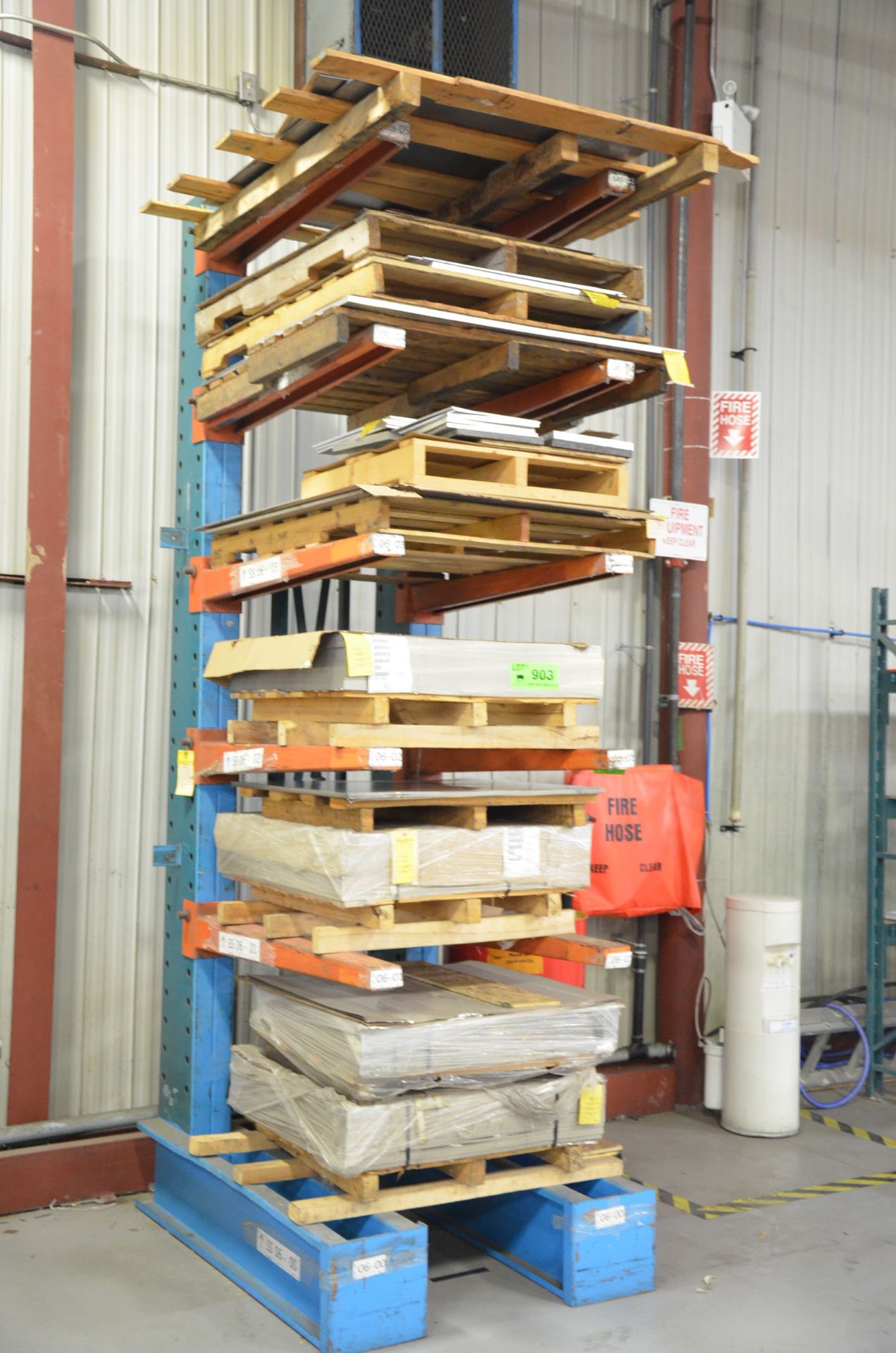 LOT/ CONTENTS OF RACK CONSISTING OF RAW MATERIALS