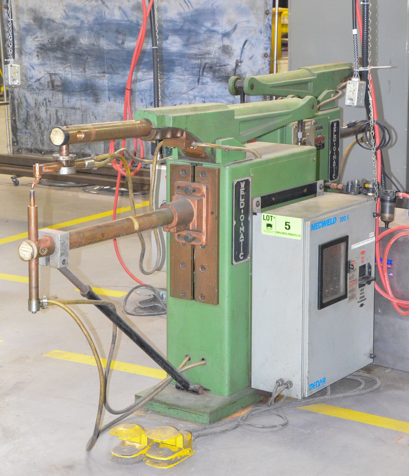 WELD-O-MATIC AF-2B FLOOR-TYPE SPOT WELDER WITH 50 KVA, 35" THROAT, MEDWELD 300S CONTROL, 575V/1PH/