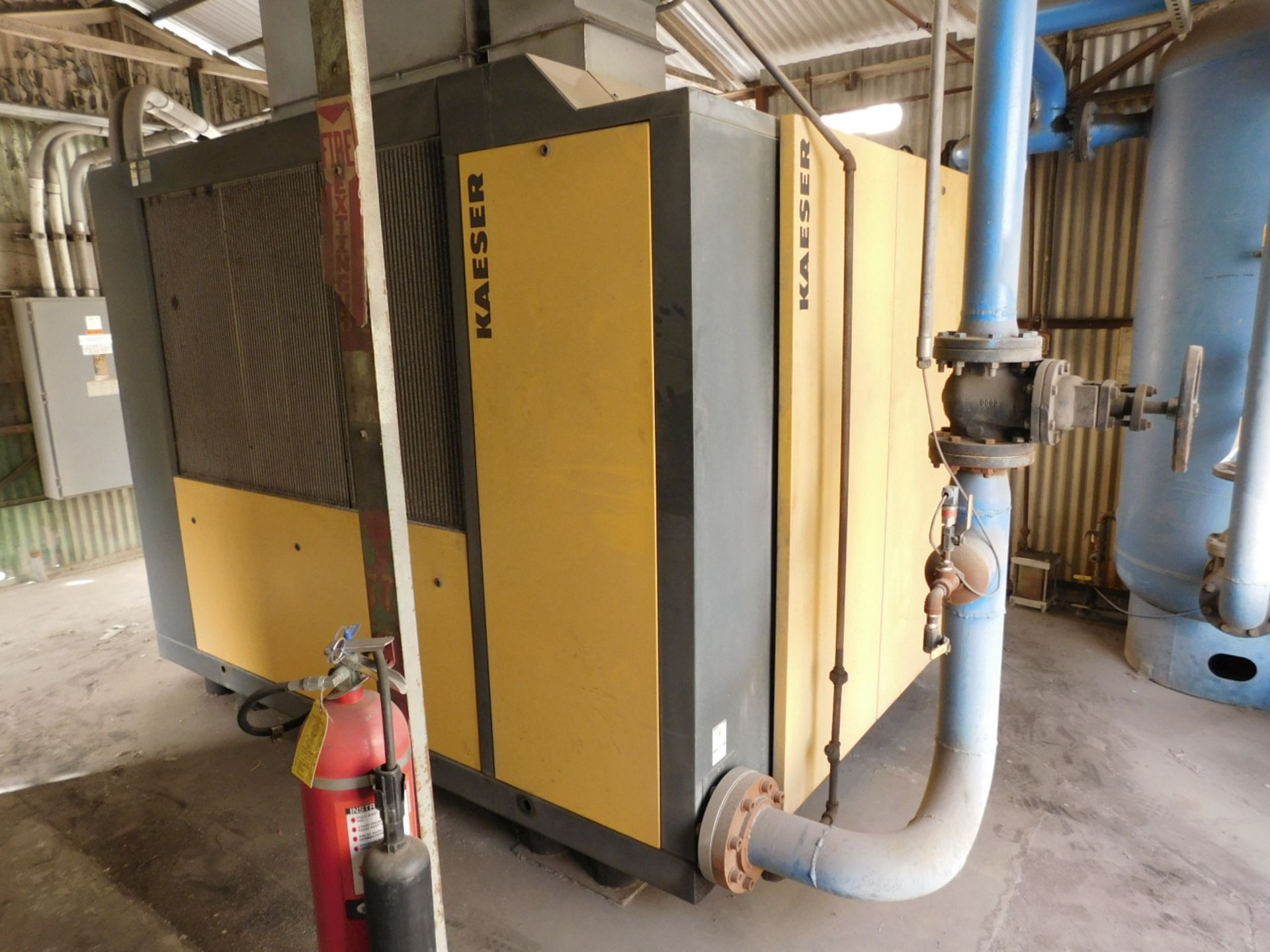 KAESER (2011) EDS 250 AIR COMPRESSOR, S/N: 1006 [RIGGING FEE FOR LOT #296 - $750 USD PLUS APPLICABLE - Image 5 of 6