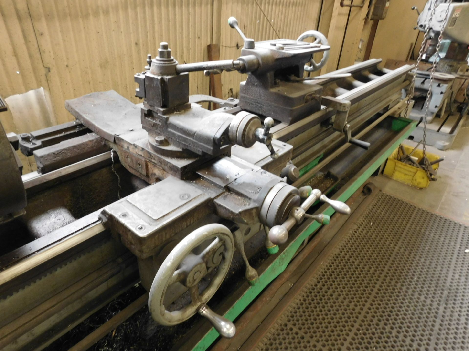 CINCINNATI 18 LATHE WITH 15" 4-JAW CHUCK, TAILSTOCK, (3) STEADY REST, 12" 3-JAW CHUCK, S/N: N/A [ - Image 4 of 6