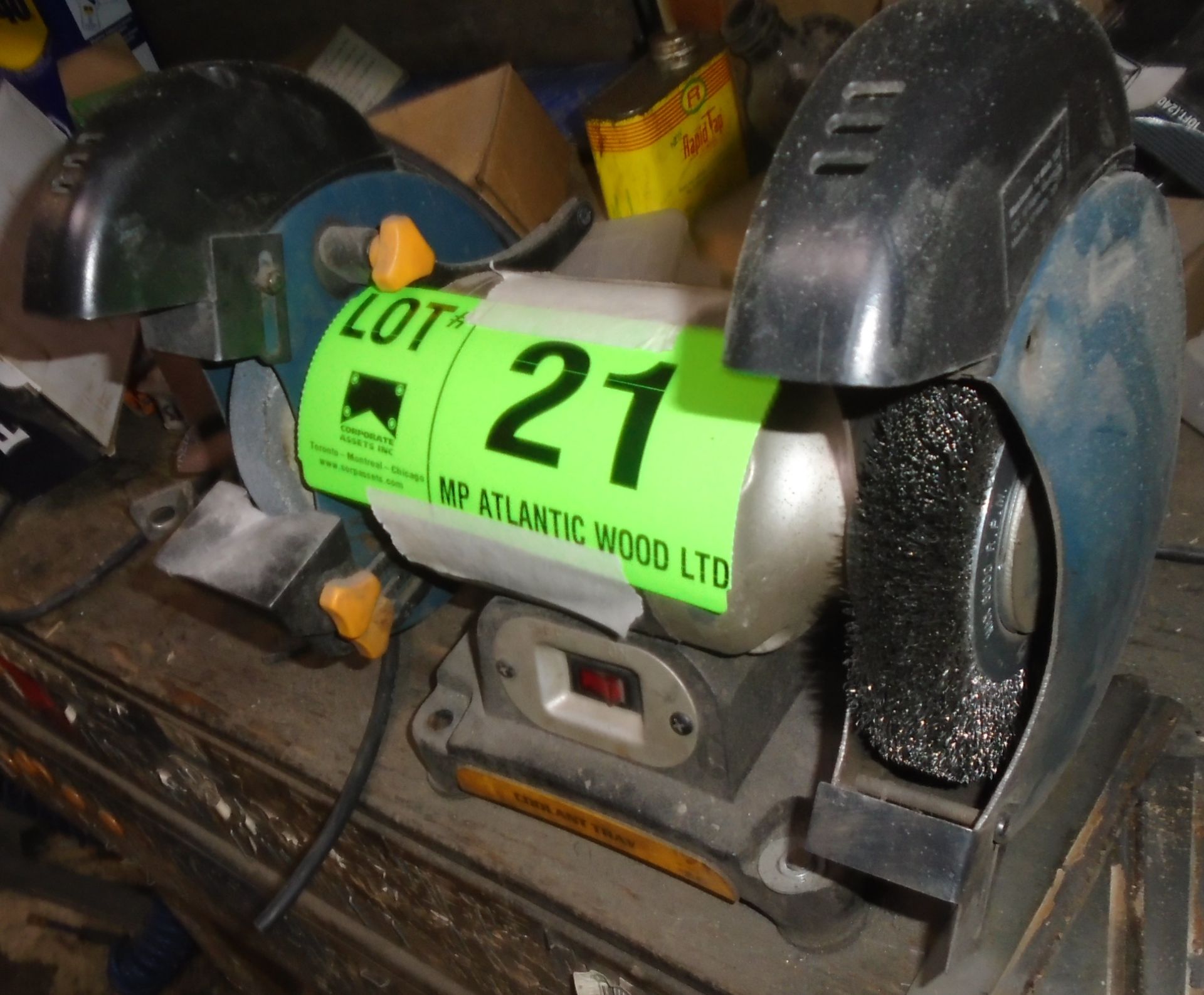 RYOBI 6" DOUBLE END BENCH GRINDER - Image 2 of 2