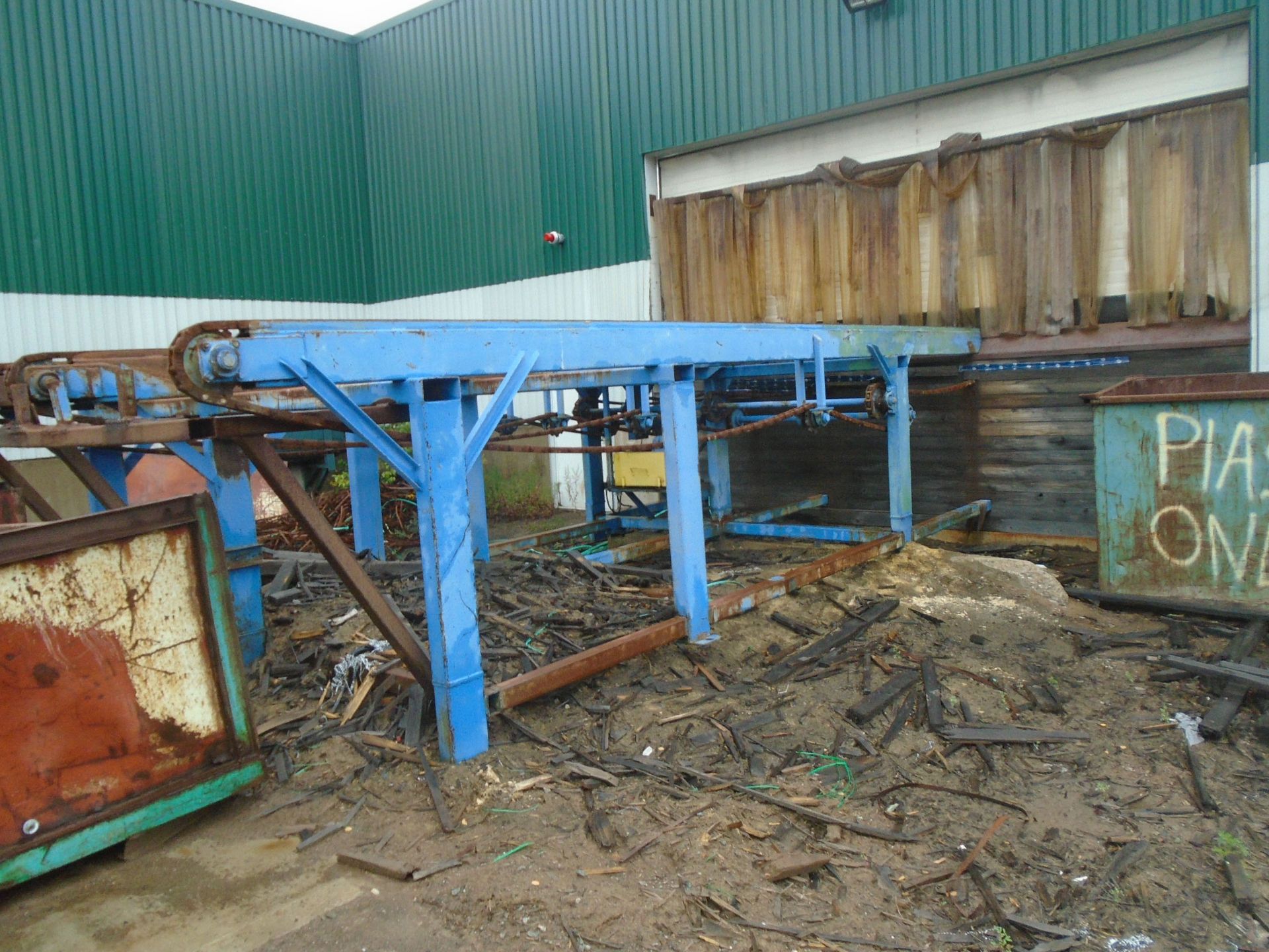 CUSTOM LUMBER INFEED SYSTEM CONSISTING OF (1) 32'L X 10'W 4 CHAIN POWERED INFEED CONVEYOR, (1) 2 - Image 2 of 12