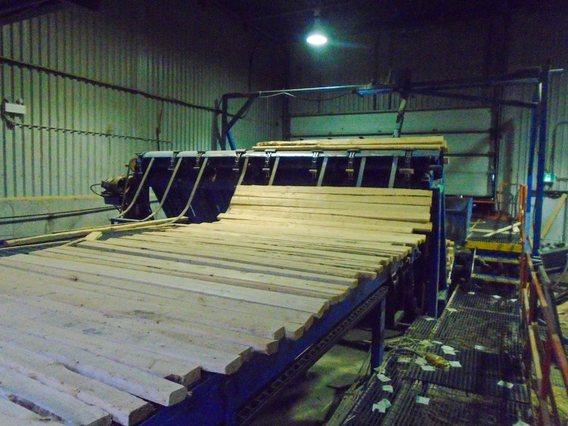 CUSTOM LUMBER INFEED SYSTEM CONSISTING OF (1) 32'L X 10'W 4 CHAIN POWERED INFEED CONVEYOR, (1) 2 - Image 9 of 12