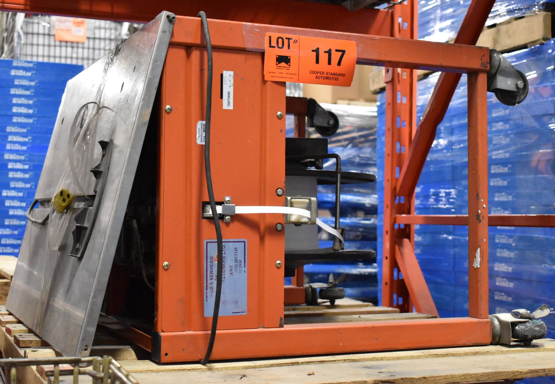 GERRARD-OVALSTRAPPING LLM PORTABLE STRAPPING/BANDING MACHINE (LOCATED IN BRAMPTON, ON) [RIGGING FEES