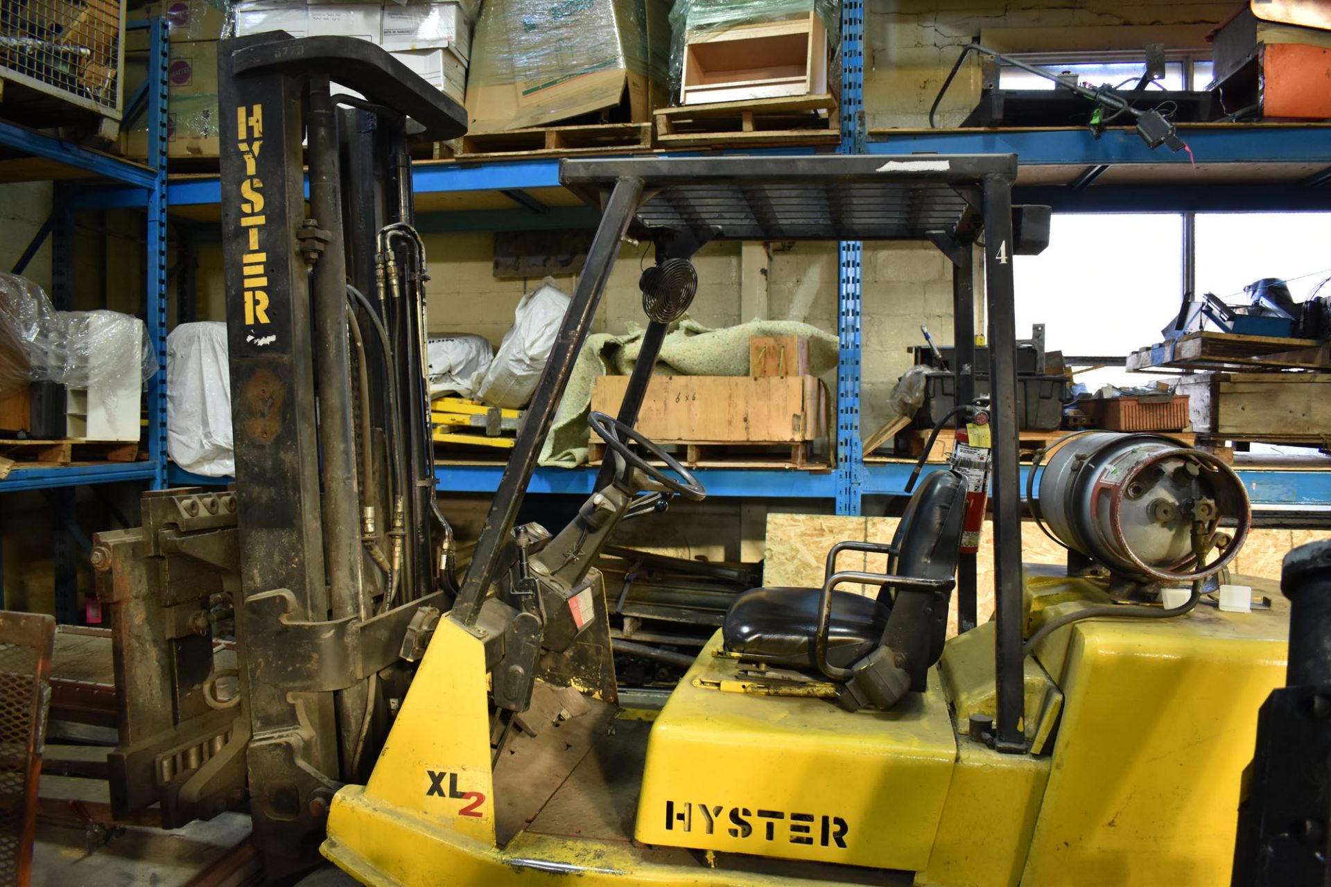 HYSTER S120XL LPG FORKLIFT WITH 11,200 LB. CAPACITY, 140" MAX. LIFT HEIGHT, 2 STAGE MAST, SIDE - Bild 3 aus 6