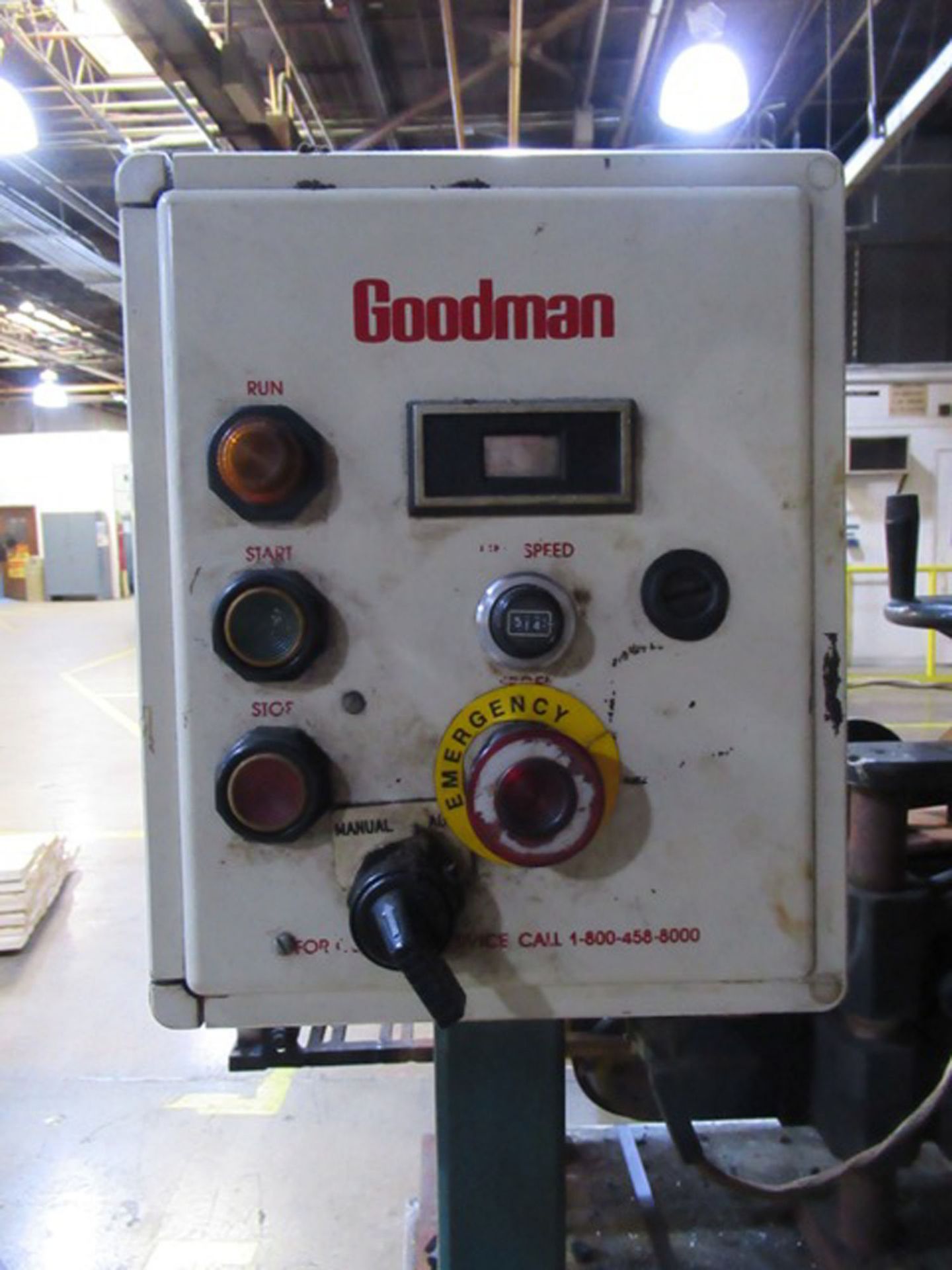 GOODMAN BELT PULLER & FLYCUTTER WITH 5" BLADE CAPACITY, 2" CIRCULAR PART OPENING, 1 SPARE BLADE, - Image 5 of 11