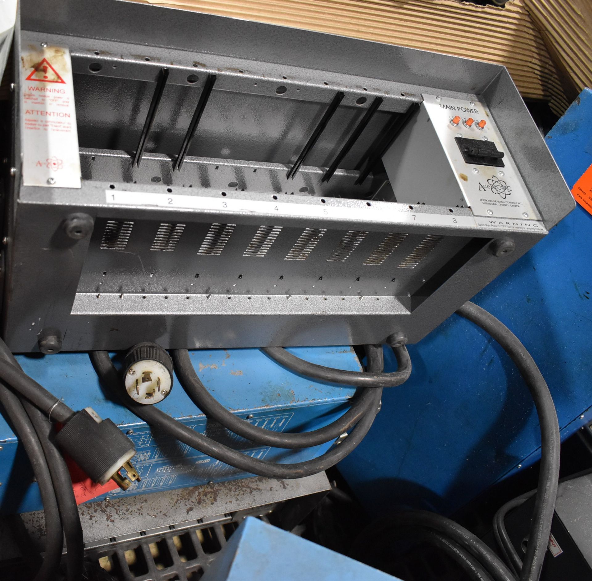 LOT/ HOT RUNNER MOLD TEMPERATURE CONTROLLERS (LOCATED IN BRAMPTON, ON) [RIGGING FEES FOR LOT # - Image 2 of 4