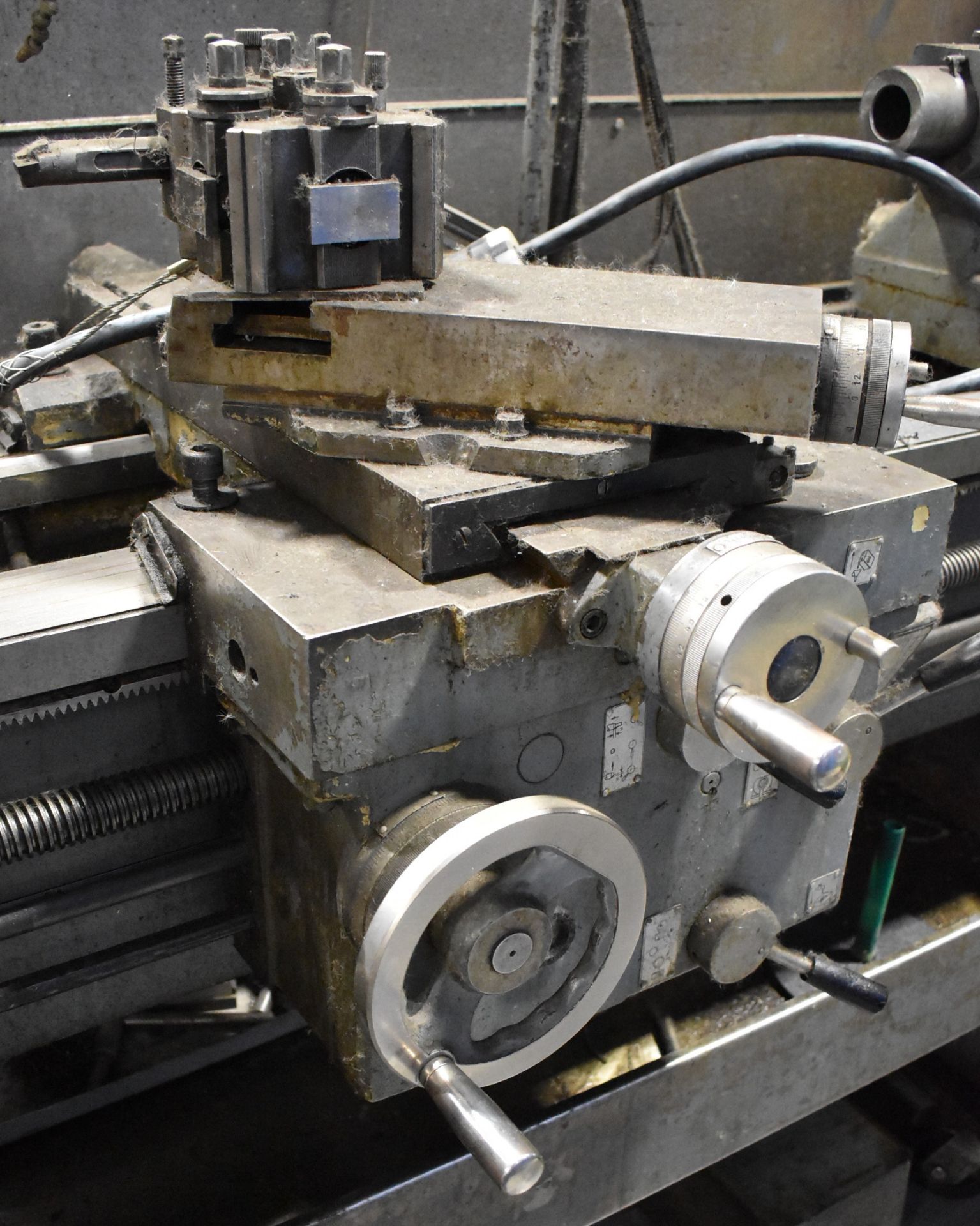 SUMMIT GAP BED ENGINE LATHE WITH 20" SWING OVER BED, 62" BETWEEN CENTERS, SPEEDS TO 1500 RPM, 12" - Image 4 of 5