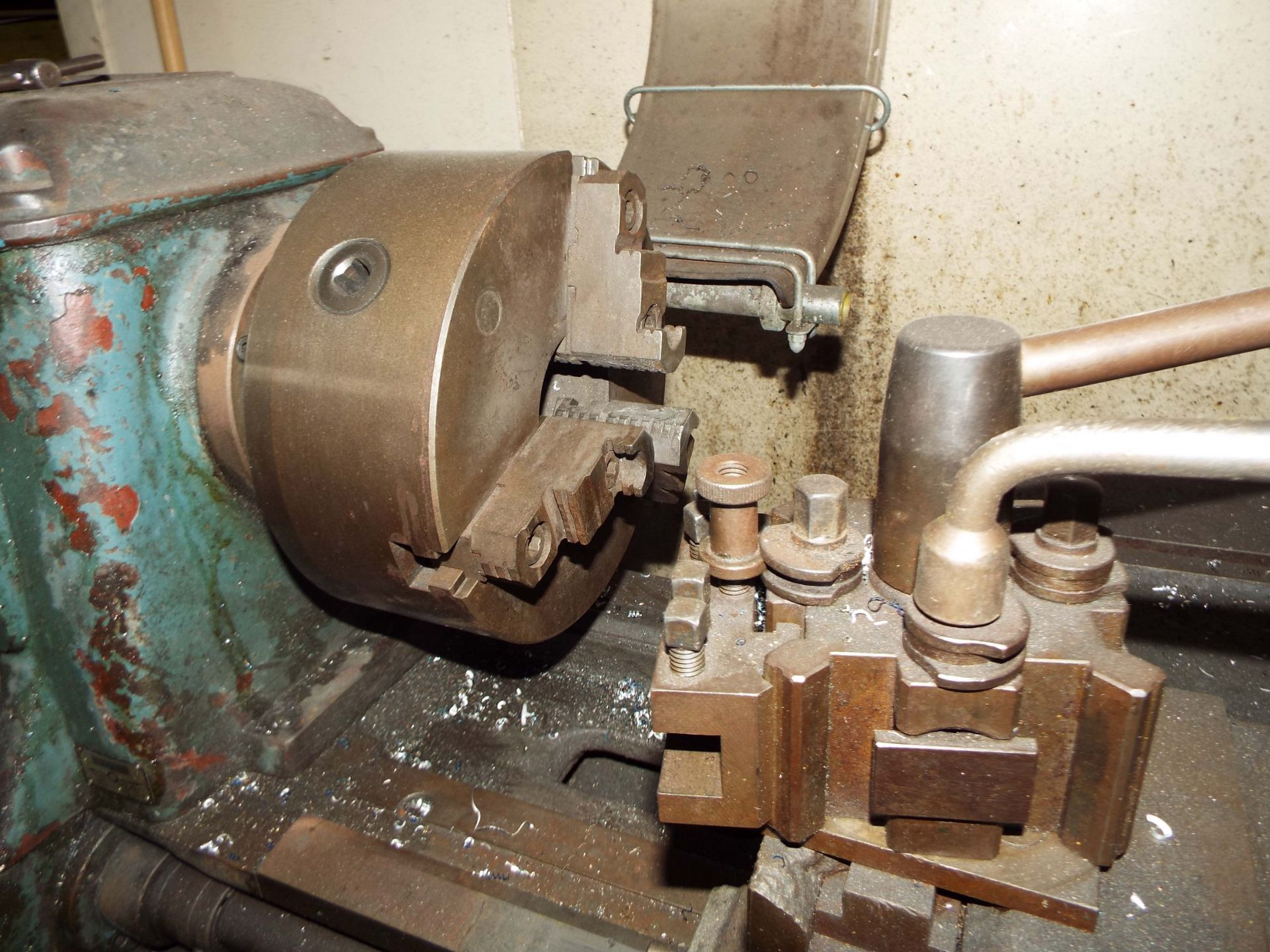 VOEST-AUSTRIA DATR 1.5 LATHE WITH STEADY REST AND 3-JAW CHUCK, S/N: N/A (CI) - Image 5 of 10