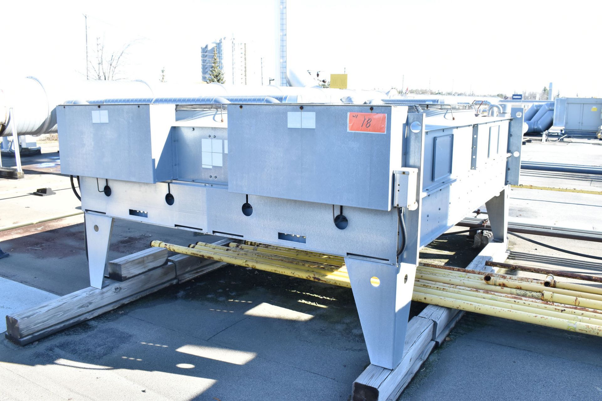 ICE DHA-60-RO SKID MOUNTED INDUSTRIAL CHILLER WITH 60 TON CAPACITY, ROOFTOP CONDENSER, S/N: 0498- - Image 5 of 8