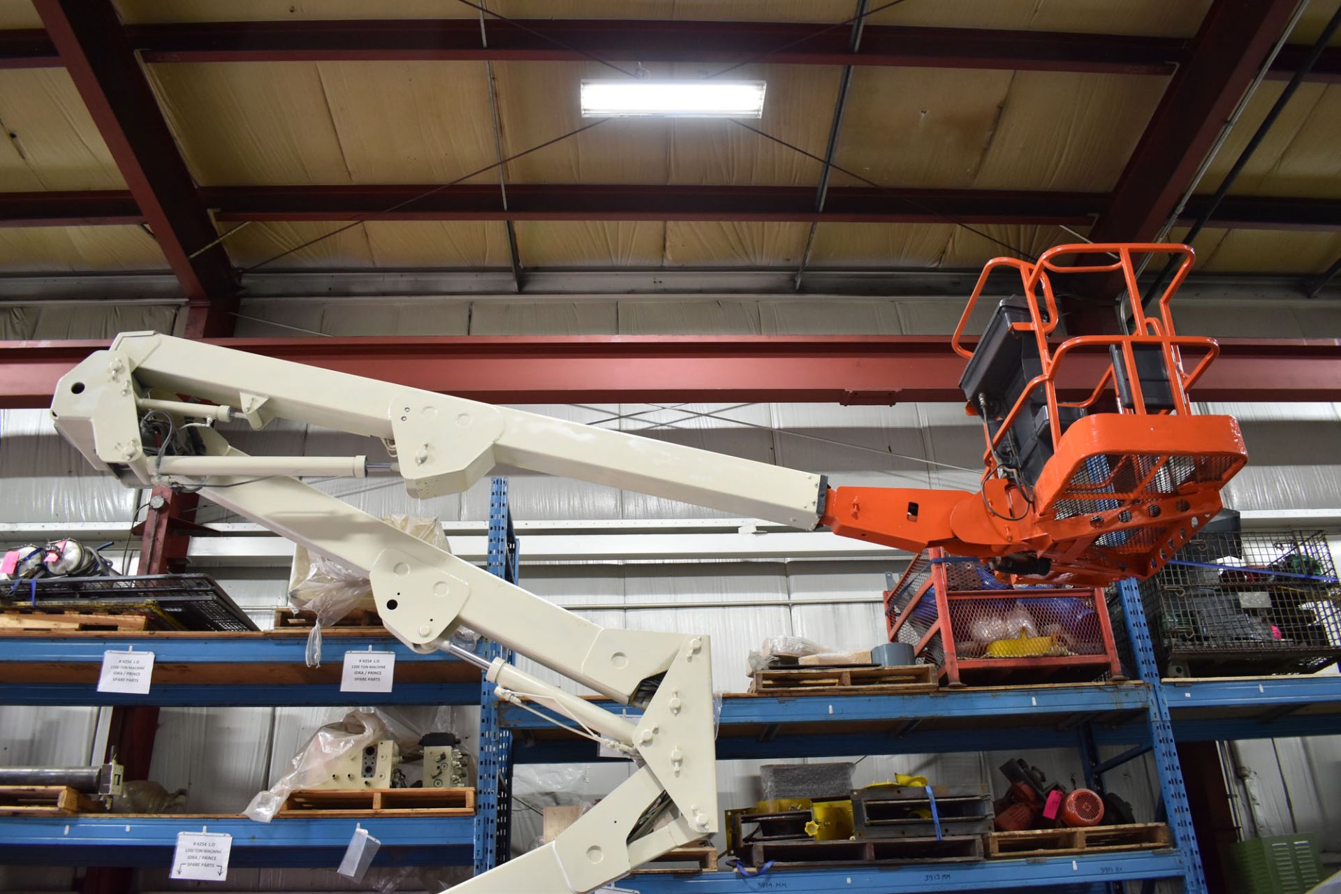 JLG E45A ARTICULATING BOOM LIFT WITH 500 LB. PLATFORM CAPACITY, 45' MAX. PLATFORM HEIGHT, S/N: - Bild 3 aus 8