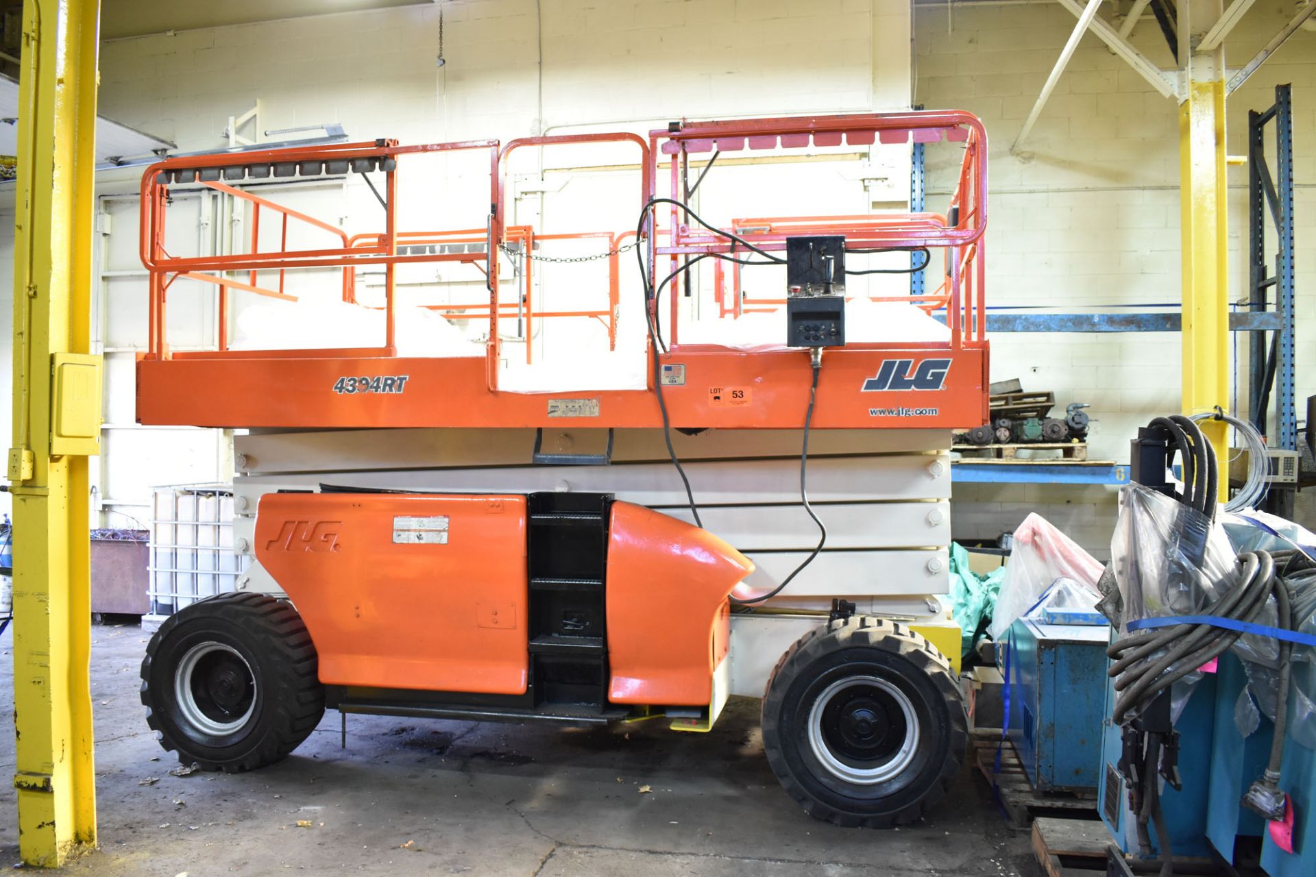 JLG 4394RT LPG ROUGH TERRAIN HEAVY DUTY SCISSOR LIFT WITH 1500 LB. PLATFORM CAPACITY, 43' MAX.