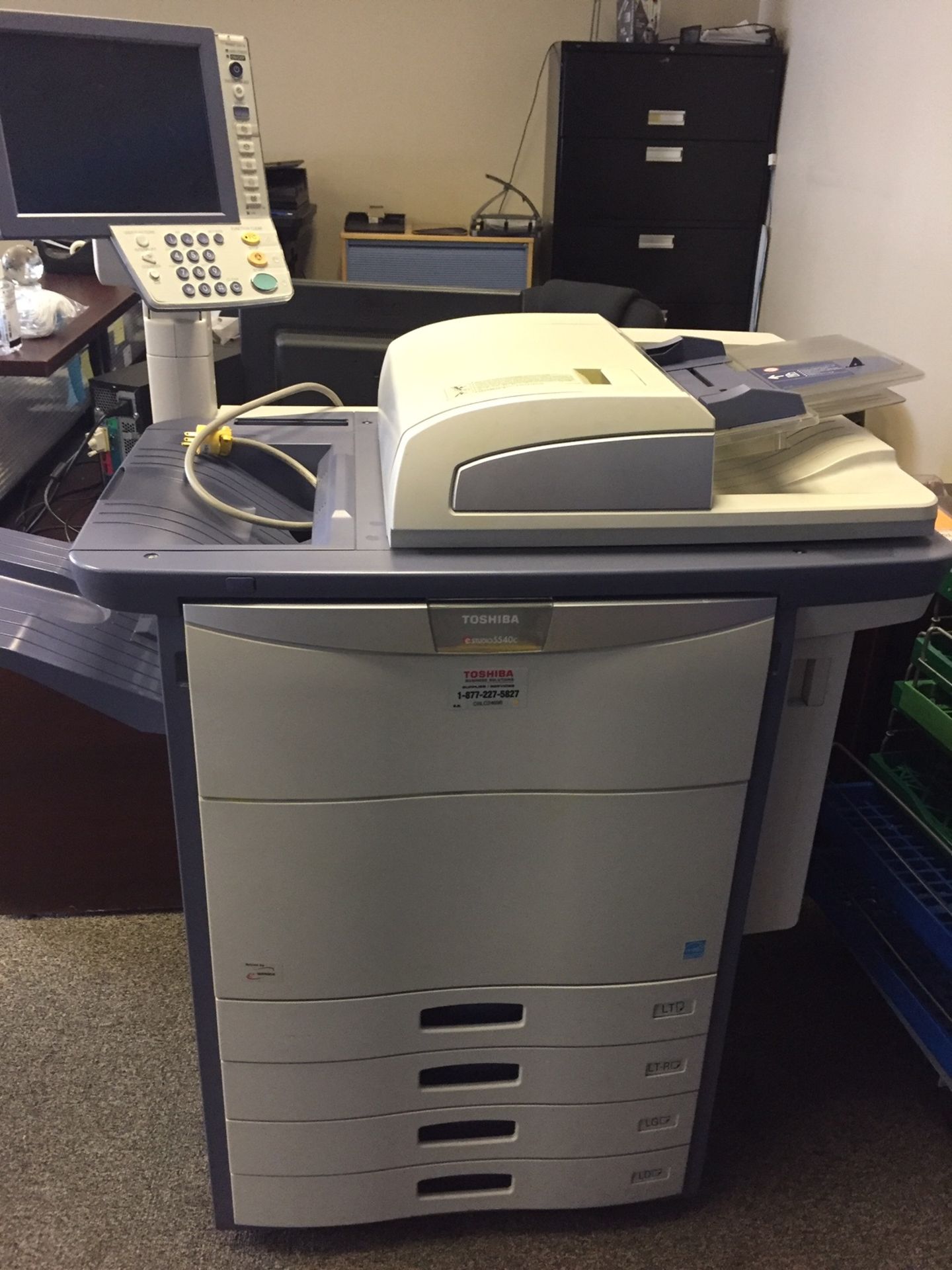 TOSHIBA ESTUDIO 5540C MULTI-FUNCTION COLOUR PRINTER/COPIER (LOCATED IN BRAMPTON, ON) [RIGGING FEES