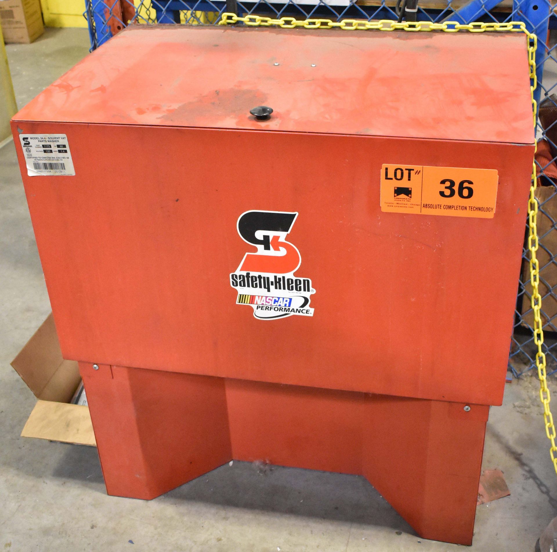 SAFETY KLEEN MODEL 34.4 TANK-TYPE PARTS WASHER [RIGGING FEES FOR LOT #36 - $25 USD PLUS APPLICABLE