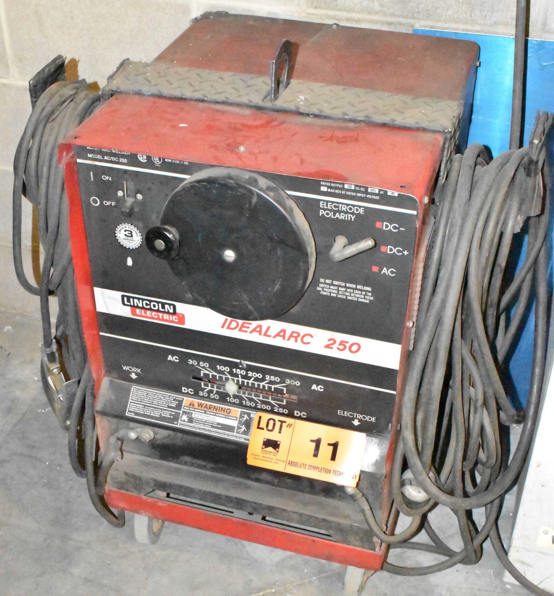 LINCOLN ELECTRIC DIALARC 250 ARC WELDER WITH CABLES & GUN, S/N: N/A [RIGGING FEES FOR LOT #11 - $