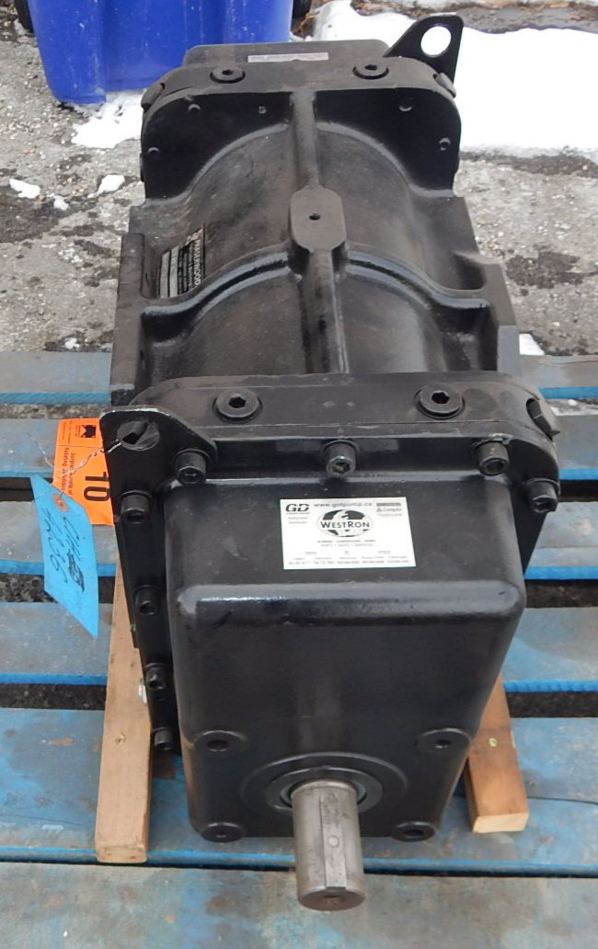 HIBON VTB-820-XL BLOWER, S/N: FWD220616 (CI) (LOCATED IN CALGARY, AB) [RIGGING FEE FOR LOT #10 - $25 - Image 2 of 5