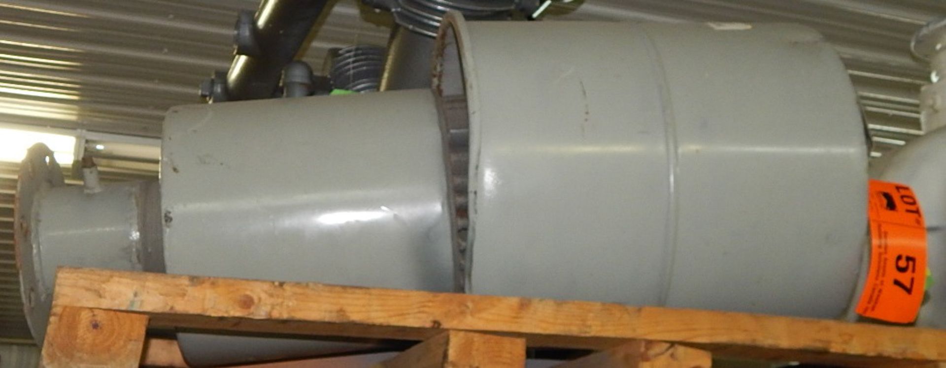 FILTER HOUSING (CI) [SKU 1026] (LOCATED IN DIDSBURY, AB) [RIGGING FEE FOR LOT #57 - $25 CAD PLUS - Image 2 of 3