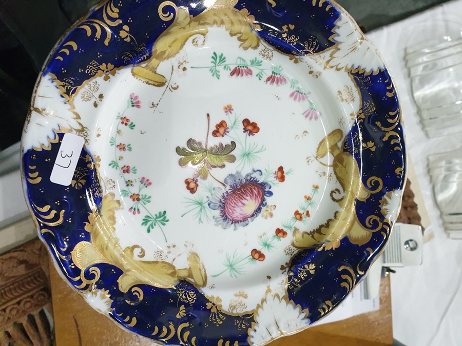 Early Victorian porcelain part tea and coffee service, probably Coalbrookdale of rococo style with - Image 30 of 34