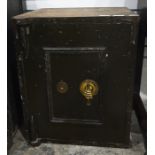 Cast iron safe, 46 x 56cmCondition ReportThere is a working key for the door, however it doesn't