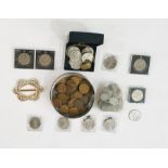 Collection of assorted coinage to include 50p pieces, old-style £1 coins, collection of shillings,