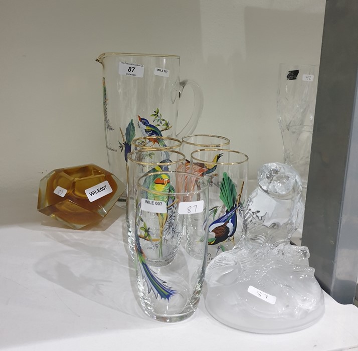 Lemonade jug and a set of glasses decorated with exotic birds, a frosted glass model owl and an