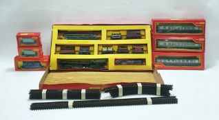 Collection of assorted Triang Hornby railway to include platform, scenery, boxed Triang Hornby 0-6-0