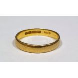 22 ct gold wedding band