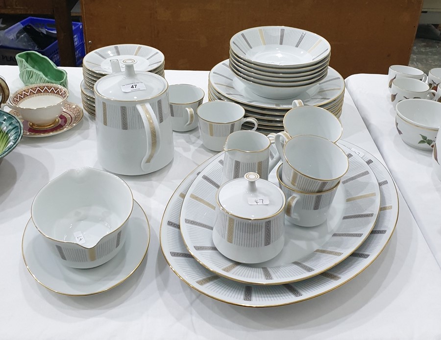 Noritake part dinner and tea service, Humoresque pattern, comprising dinner plates, soup bowls, - Image 2 of 2