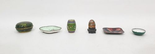 Collection of modern cloisonne items to include a miniature barrel and cover, enamel bowls and a