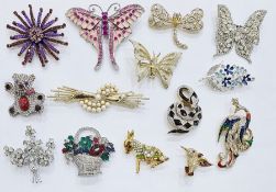 Quantity of diamante and other brooches, quantity earrings, bangles and other costume jewellery (3