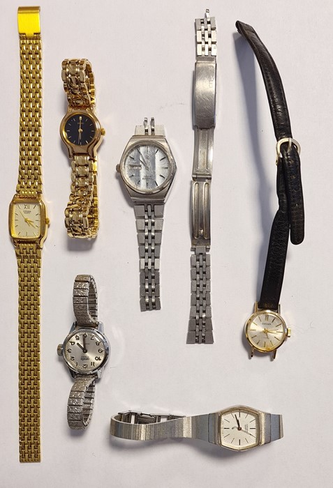 Small quantity of lady's Citizen, Seiko and other wristwatches ( 1 box)