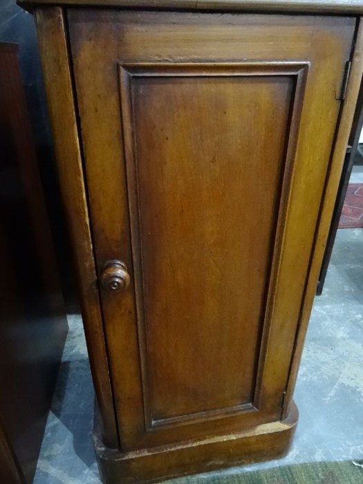 19th century mahogany single-door pot cupboard on plinth base, 38cm x 76cm  Condition Reportsplit to - Image 3 of 6