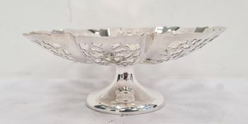 Silver pierced tazza raised on circular stand, Sheffield 1934, Emile Viner, 4.6oztCondition Report16