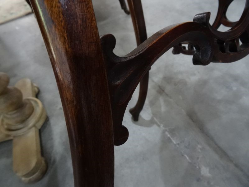 Mahogany centre table with shaped top, on cabriole supports uniting to a circular dished - Image 8 of 9