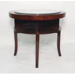 20th century mahogany circular coffee table, 68cm diameter Condition Reportone leg is slightly