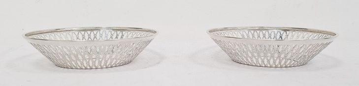 Pair of George V silver circular latticework pierced side bonbon dishes, Birmingham 1912, A & J