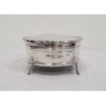 George V silver circular trinket box with hinged piecrust lid, with blue velvet interior, weighted