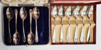 Set of five silver coffee spoons with pair golf club and ball decorated handles, Sheffield 1932,