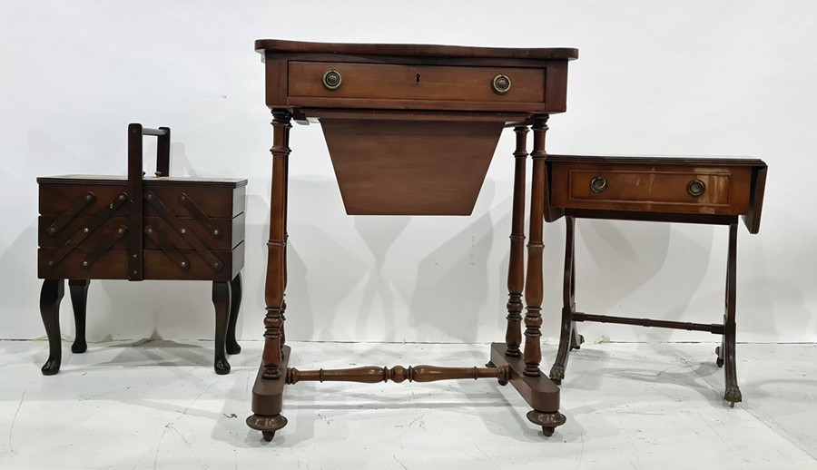 Late 19th century mahogany sewing table, the lozenge-shaped top above single drawer and sewing