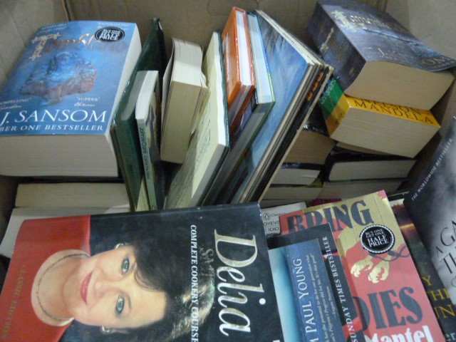 Quantity of current paperback books including C J Sansom, Phillipa Gregory, Hilary Mantel, other
