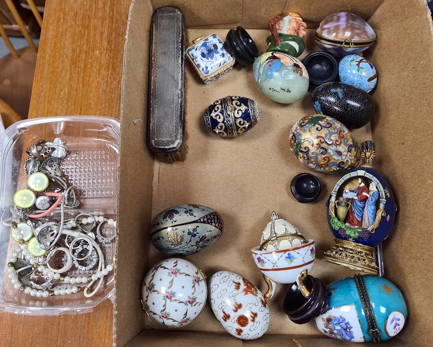 Collection of white metal costume jewellery, a silver-backed hairbrush and a collection of porcelain - Image 2 of 2